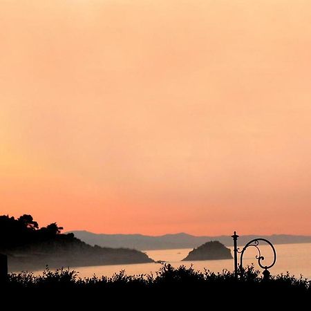 Villa Casa Lungomare Giardini Naxos Esterno foto