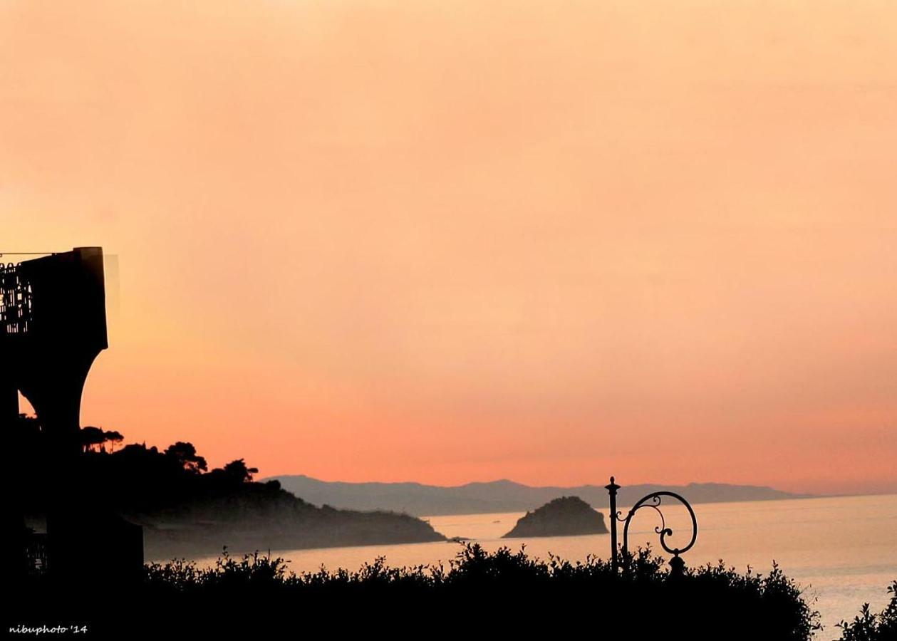 Villa Casa Lungomare Giardini Naxos Esterno foto